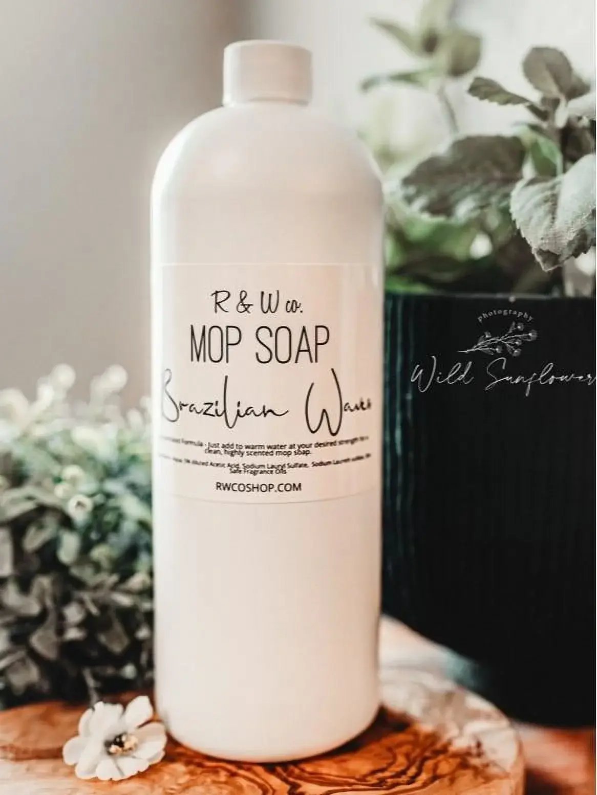 Highly-Scented-Mop-Soap-Concentrated-Formula-32oz-900g_322dd828-7041-4943-b5b7-847892e440d1.ca493e72ee76afd2241e2048db8b4758